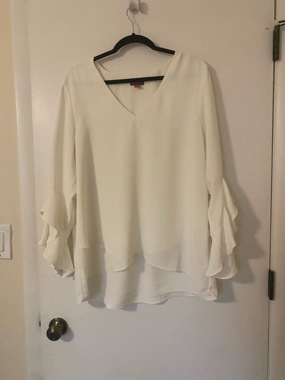 Vince Camuto Ivory V-Neck Layered Ruffle Sleeve Blouse